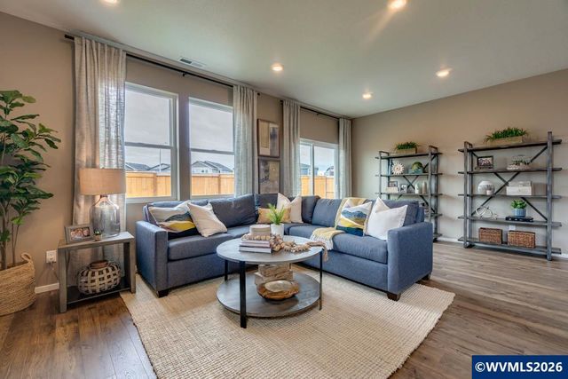 4951 Dilling Av NE, Salem, OR 97301