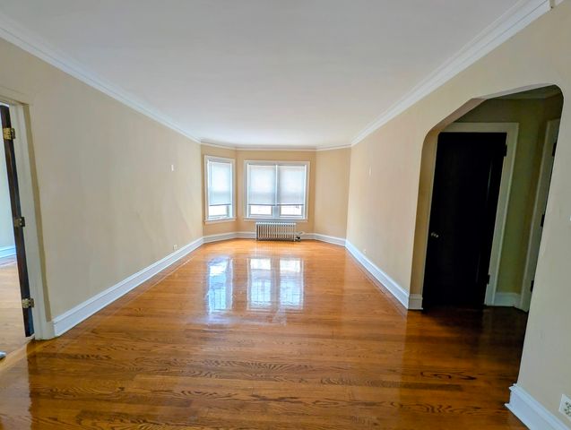 6703 N Greenview Avenue 3C, Chicago, IL 60626