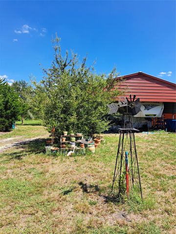 7442 W State Highway 159, Fayetteville, TX 78940