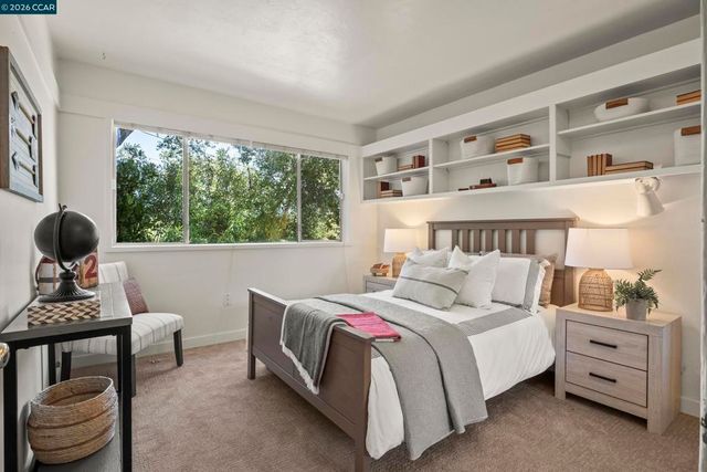 7 Las Mesas Path, Orinda, CA 94563