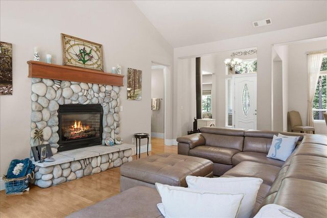 3086 Ridgecrest Way, Pollock Pines, CA 95726