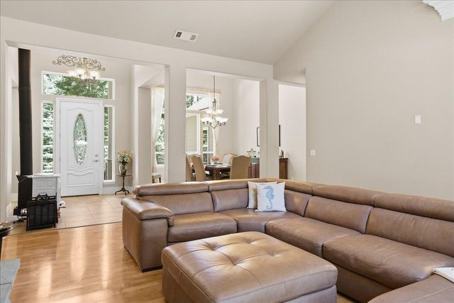 3086 Ridgecrest Way, Pollock Pines, CA 95726