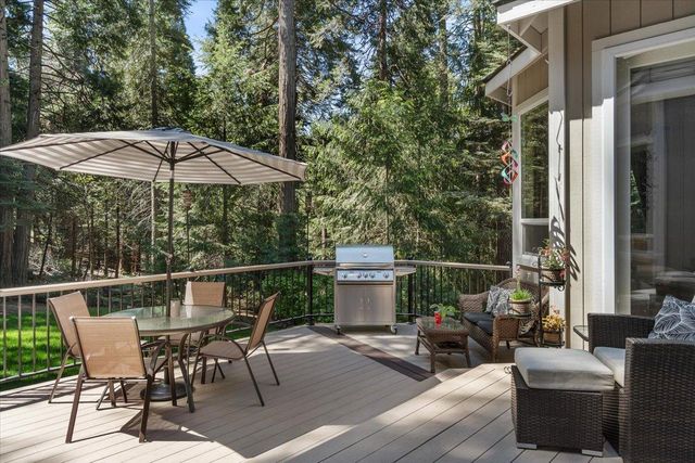 3086 Ridgecrest Way, Pollock Pines, CA 95726