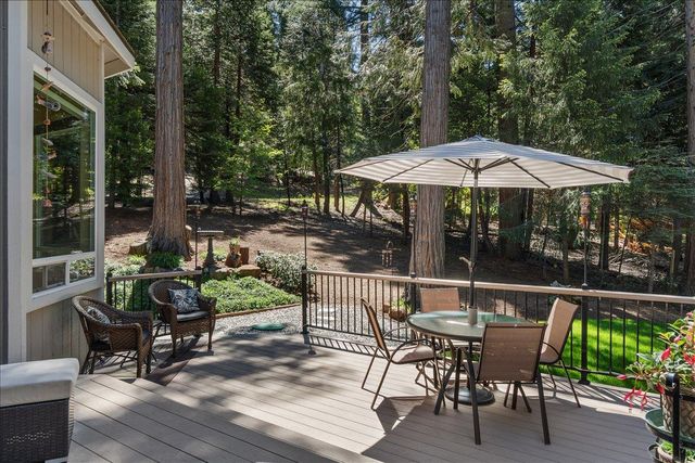 3086 Ridgecrest Way, Pollock Pines, CA 95726