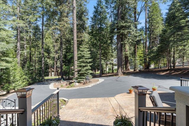 3086 Ridgecrest Way, Pollock Pines, CA 95726