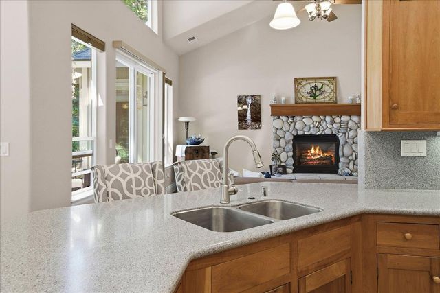 3086 Ridgecrest Way, Pollock Pines, CA 95726