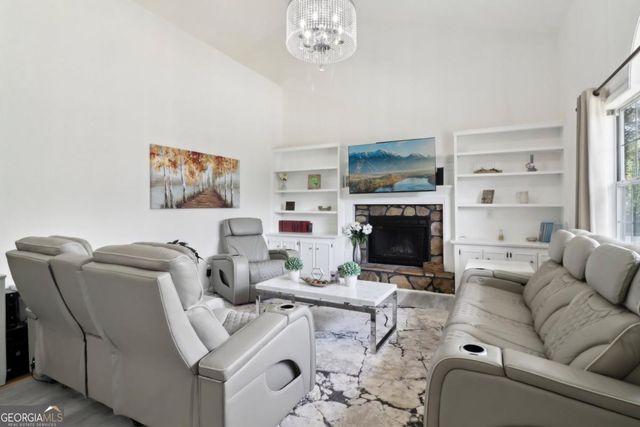106 Thornwood Drive, Woodstock, GA 30188