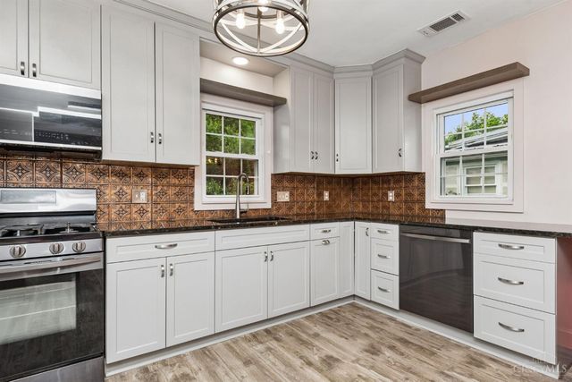 128 S East Street, Bethel, OH 45106