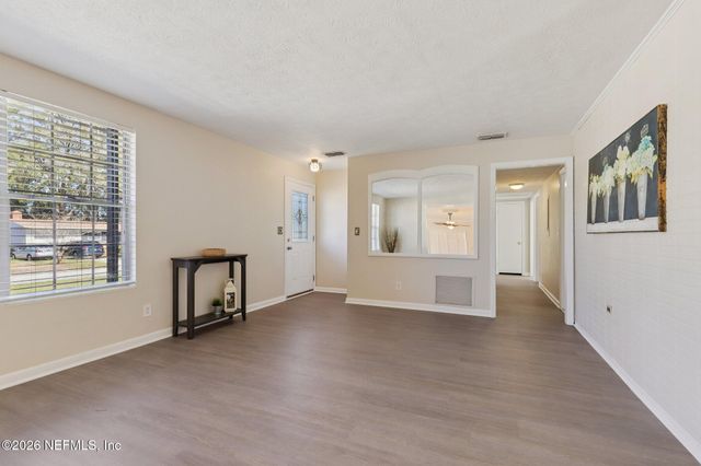 7004 WAIKIKI Road, Jacksonville, FL 32216