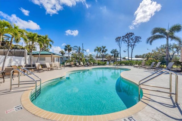 9203 GRIGGS ROAD 204, Englewood, FL 34224