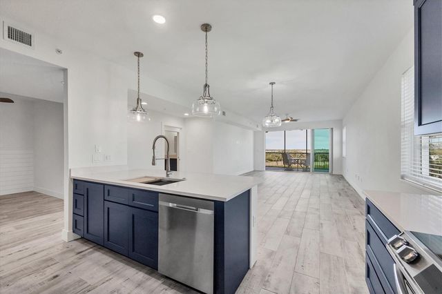 9203 GRIGGS ROAD 204, Englewood, FL 34224