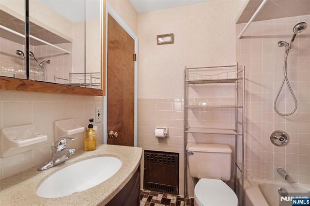 306 Sylvan Street, Rutherford, NJ 07070