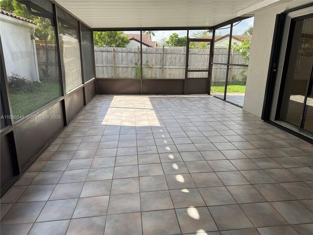 17340 NW 63rd Ave, Hialeah, FL 33015