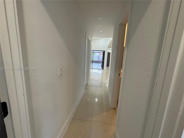 17340 NW 63rd Ave, Hialeah, FL 33015