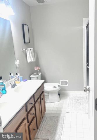 19251 HARLOW SQ, Leesburg, VA 20176