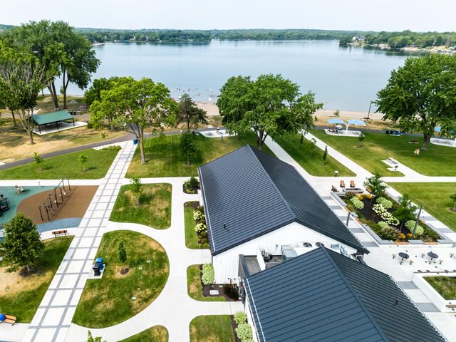 20585 Islandview Circle, Lakeville, MN 55044