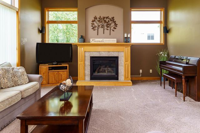 20585 Islandview Circle, Lakeville, MN 55044