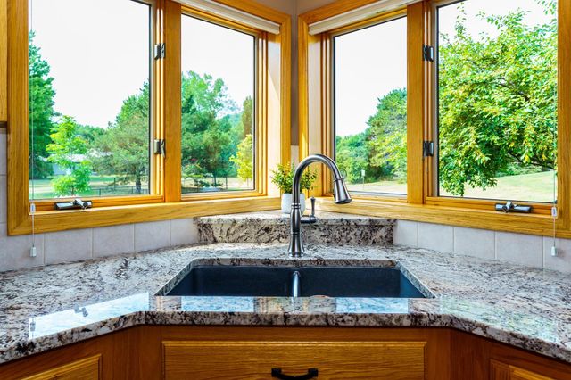 20585 Islandview Circle, Lakeville, MN 55044