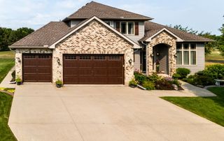 20585 Islandview Circle, Lakeville, MN 55044