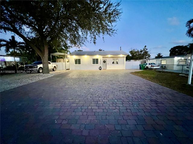 12045 NW 20th Ave, Miami, FL 33167