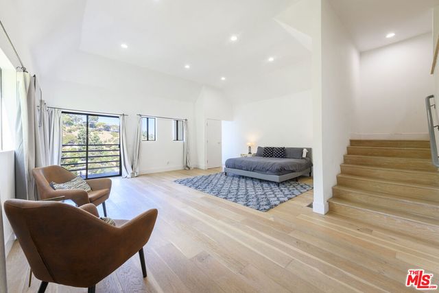 8581 Cole Crest Drive, Los Angeles, CA 90046