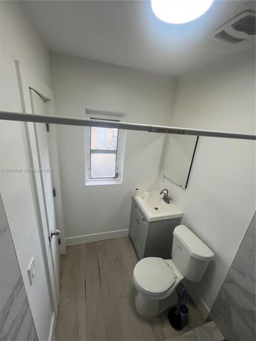 2560 WILMINGTON ST 2, Opa-locka, FL 33054