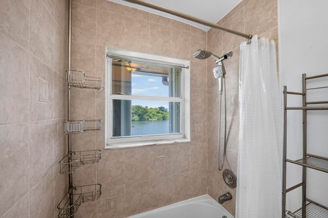 3291 NW 44th Street 2, Oakland Park, FL 33309