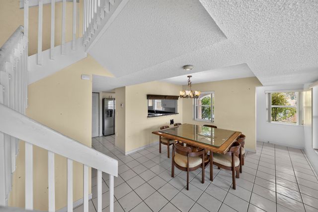 3291 NW 44th Street 2, Oakland Park, FL 33309