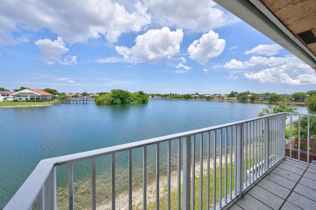 3291 NW 44th Street 2, Oakland Park, FL 33309