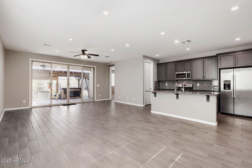 18050 W ELIZABETH Avenue, Goodyear, AZ 85338 — photo 2