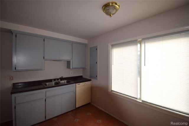 19816 Rosedale Street, St. Clair Shores, MI 48080