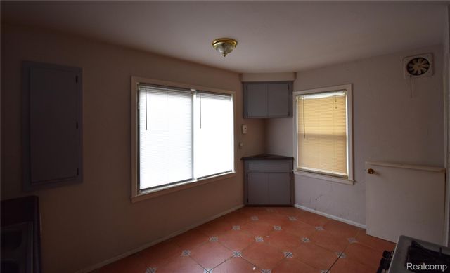 19816 Rosedale Street, St. Clair Shores, MI 48080