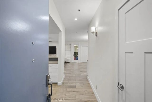 5350 White Oak Avenue 113, Encino, CA 91316