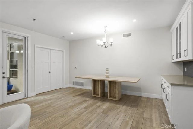 5350 White Oak Avenue 113, Encino, CA 91316