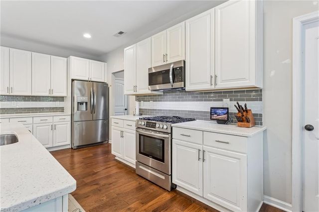 602 Westminster RCH, Smithfield, VA 23430
