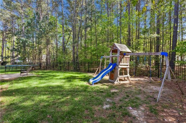 602 Westminster RCH, Smithfield, VA 23430