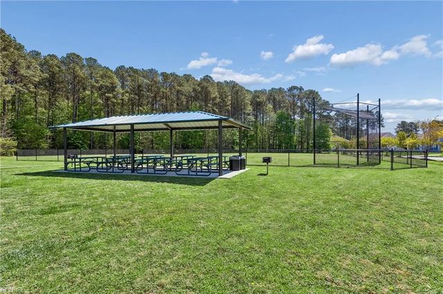 602 Westminster RCH, Smithfield, VA 23430