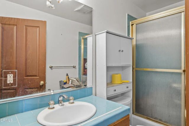 4428 Saint Clair Avenue, Los Angeles, CA 91604