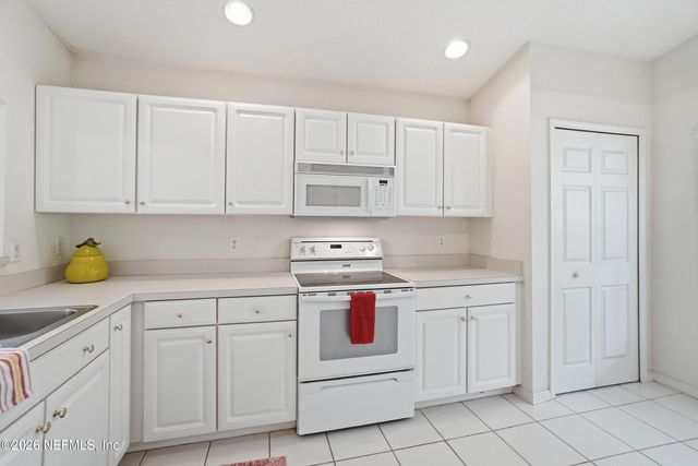 3753 SEA HAWK Street E, Jacksonville, FL 32224