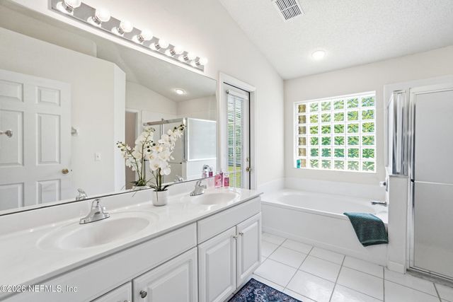 3753 SEA HAWK Street E, Jacksonville, FL 32224