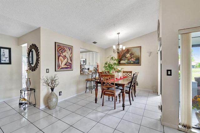 5531 Parkwalk Circle E, Boynton Beach, FL 33472