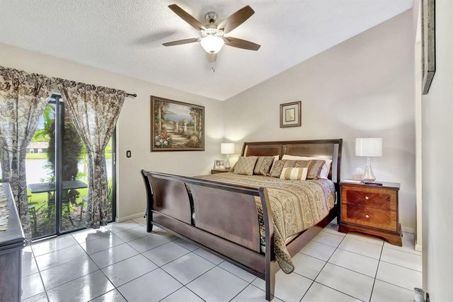 5531 Parkwalk Circle E, Boynton Beach, FL 33472