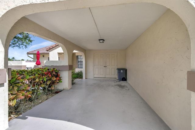 5531 Parkwalk Circle E, Boynton Beach, FL 33472