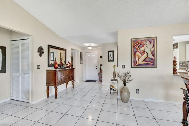 5531 Parkwalk Circle E, Boynton Beach, FL 33472