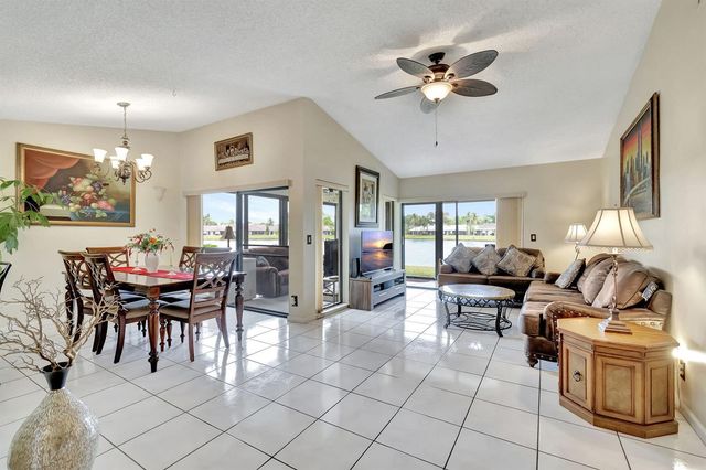 5531 Parkwalk Circle E, Boynton Beach, FL 33472