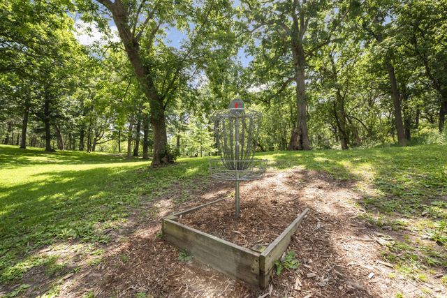 240 Wentworth Avenue W 302, West Saint Paul, MN 55118