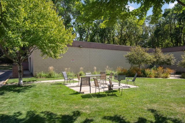 240 Wentworth Avenue W 302, West Saint Paul, MN 55118