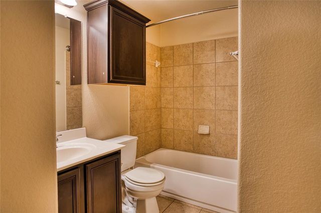 821 Gabriel Mills DR, Round Rock, TX 78664