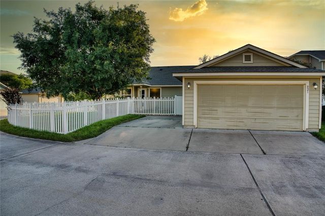 821 Gabriel Mills DR, Round Rock, TX 78664