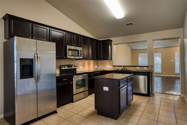 821 Gabriel Mills DR, Round Rock, TX 78664